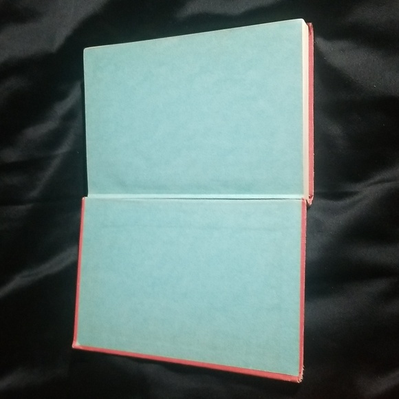 ALICE'S ADVENTURES IN WONDERLAND By Lewis Carroll - Picture 6 of 16